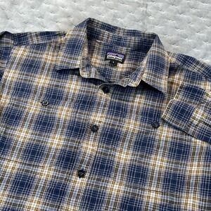 Patagonia Organic Cotton Blue Brown Plaid Button Up Long Sleeve Shirt Men Size S